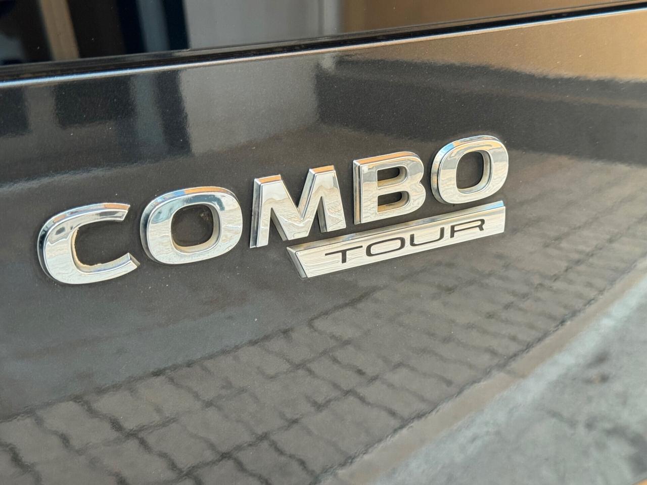 OPEL COMBO 1.6 CDTI 105 CV. 5 POSTI GANCIO TRAINO