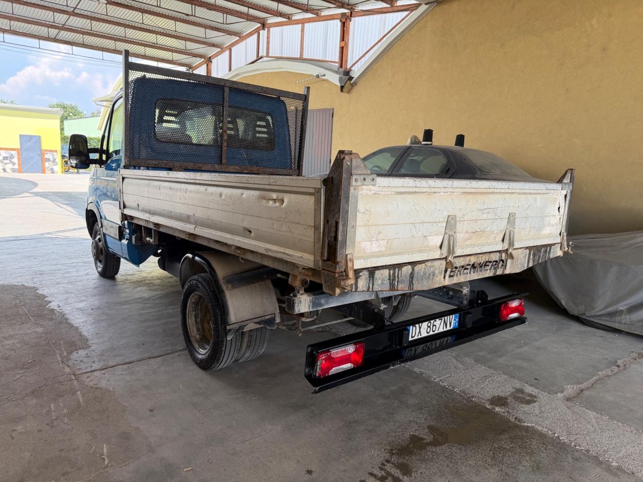 Iveco Daily Ribaltabile trilaterale Gemellato - 2010