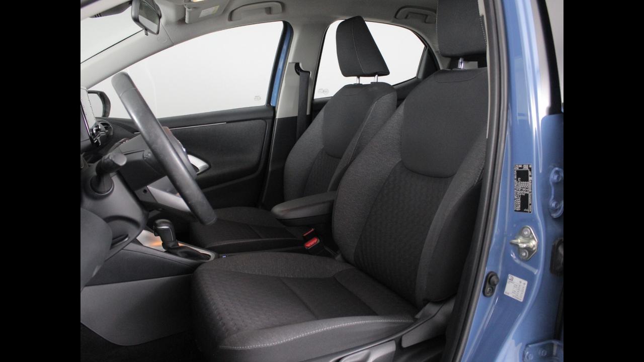 TOYOTA Yaris IV 2020 - Yaris 1.5h Trend