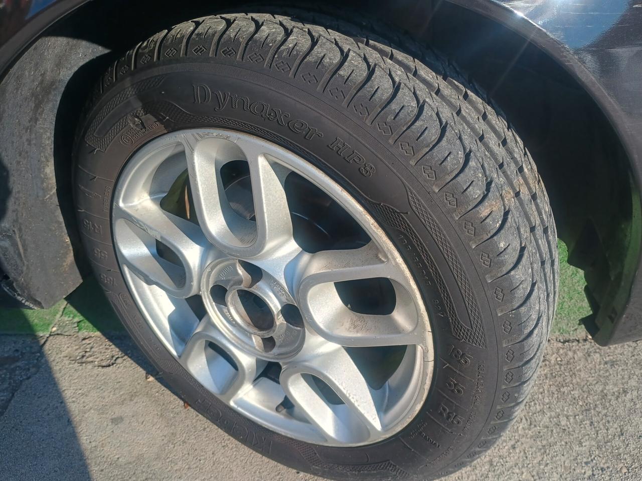 LANCIA YPSILON NEOPATENTATI