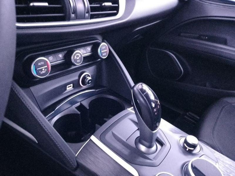 Alfa Romeo Stelvio 2.2 t Executive Q4 210cv auto my19
