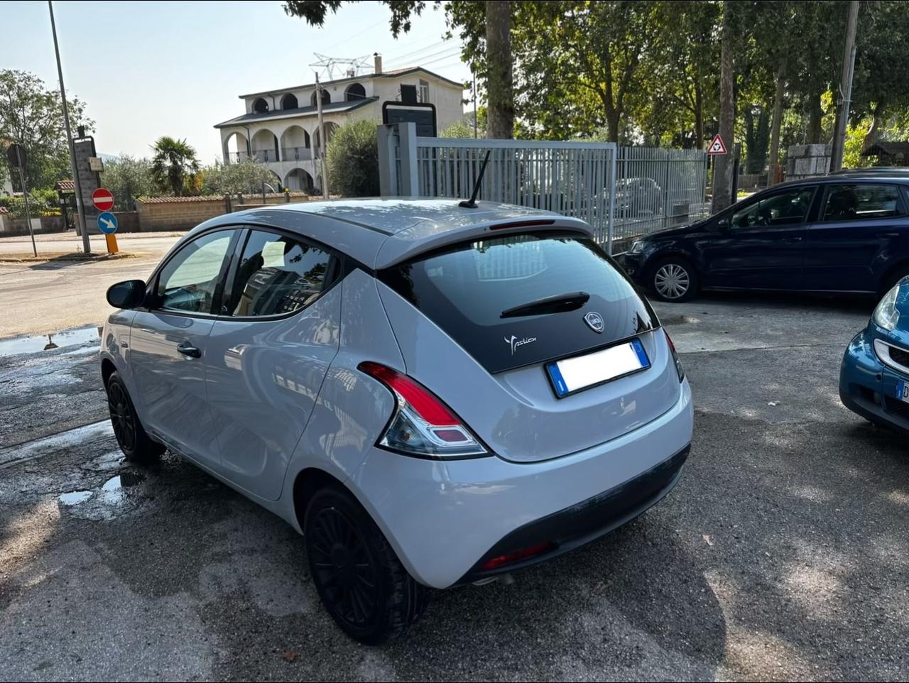 Lancia Ypsilon 1.2 69 CV 5 porte S&S Gold