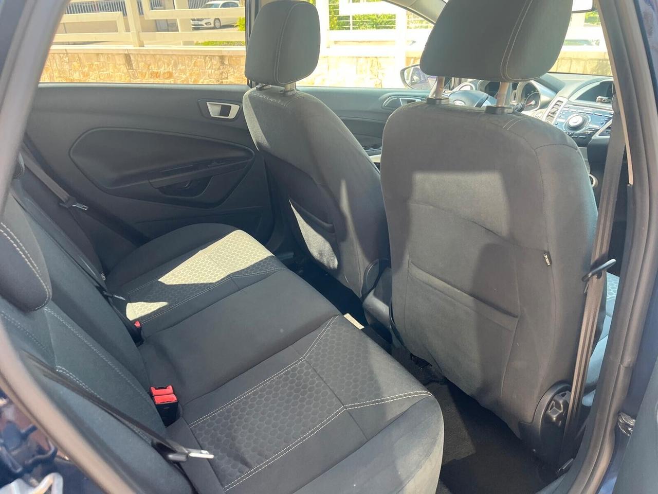 Ford Fiesta Titanium 1.4 5 porte Bz.- GPL