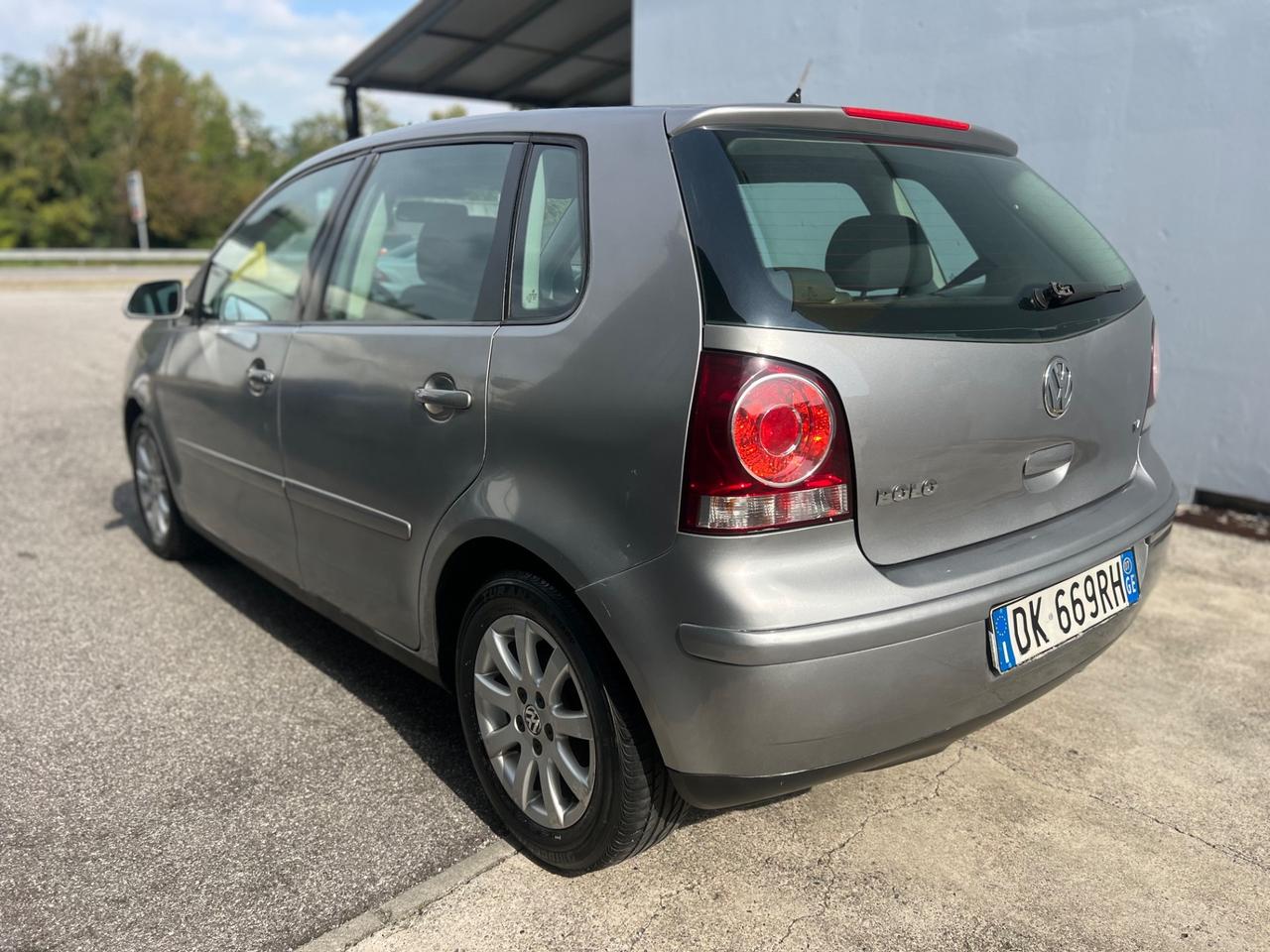 Volkswagen Polo 1.4 benz per NEOP - Garanzia 12 Mesi