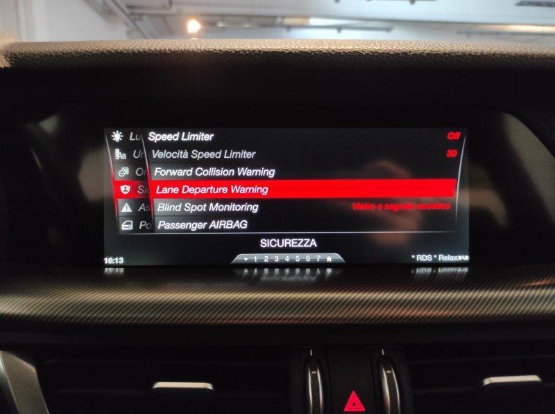 ALFA ROMEO Stelvio - Stelvio 2.2 Turbodiesel 210 CV AT8 Q4 Executive