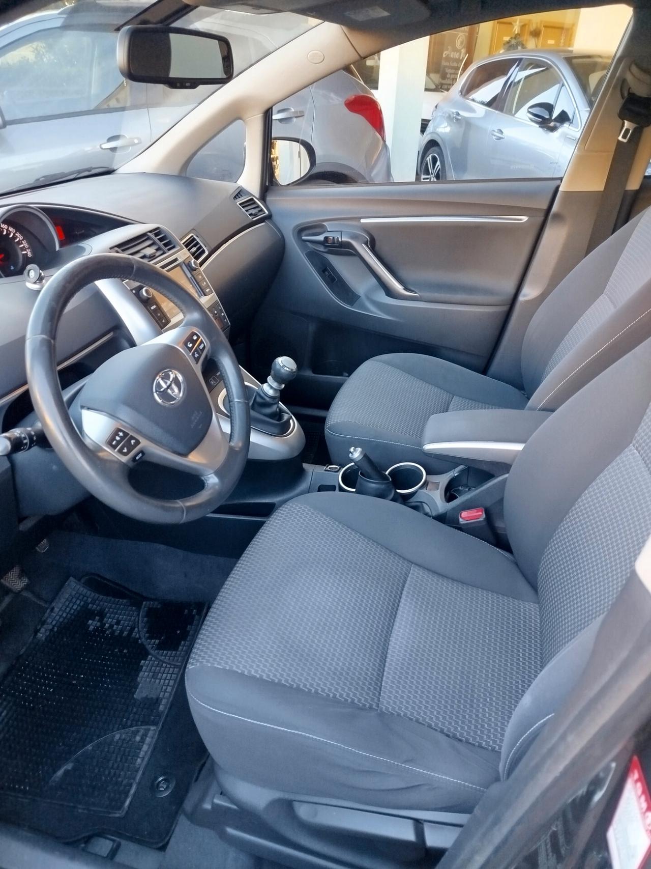 Toyota Verso 1.6 D-4D Style