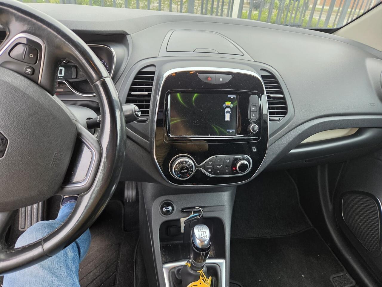 RENAULT CAPTUR
