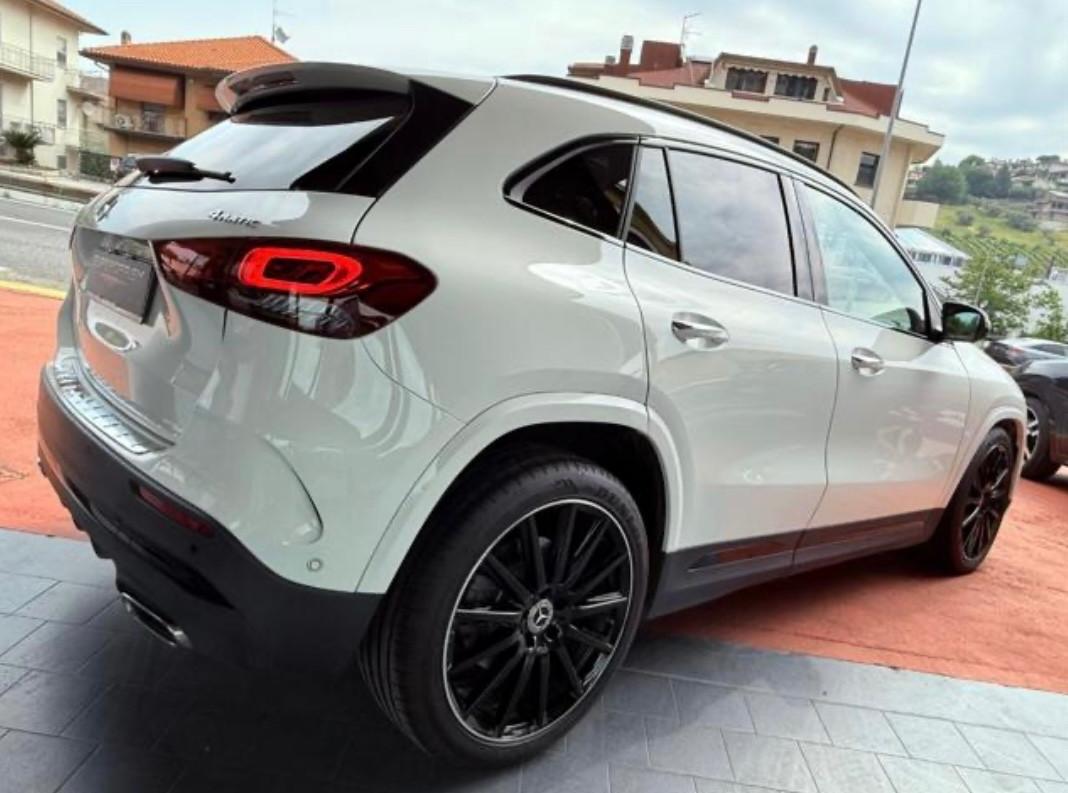 MERCEDES-BENZ GLA 220 d 4MATIC PREMIUM AMG TETTO 360