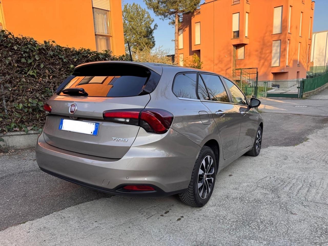 Fiat Tipo 1.6 Mjt S&S SW Lounge Euro 6Dtemp