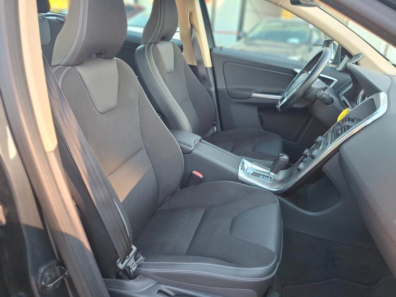 Volvo XC 60 XC60 D3 Geartronic Momentum