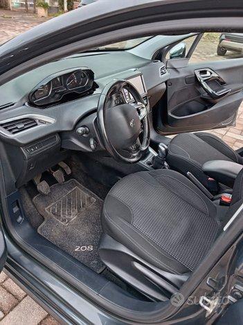 Peugeot 208 1 2puretech 82cv