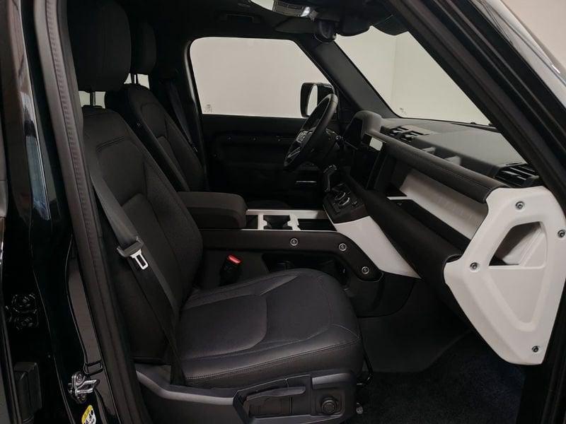 Land Rover Defender 3.0 D6 200 110 S AWD auto.