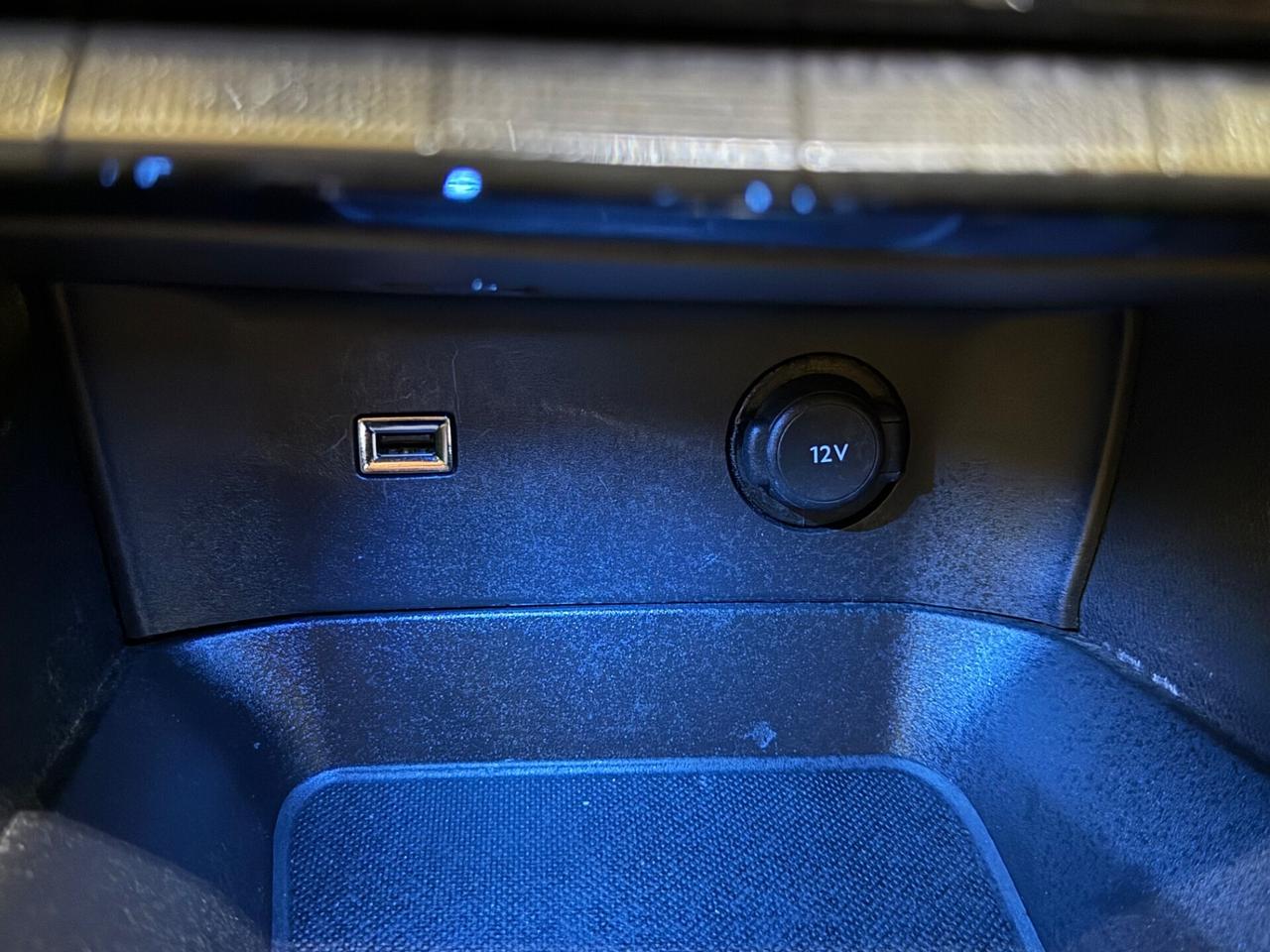 Peugeot 3008 BlueHDi 130 S&S EAT8 Allure