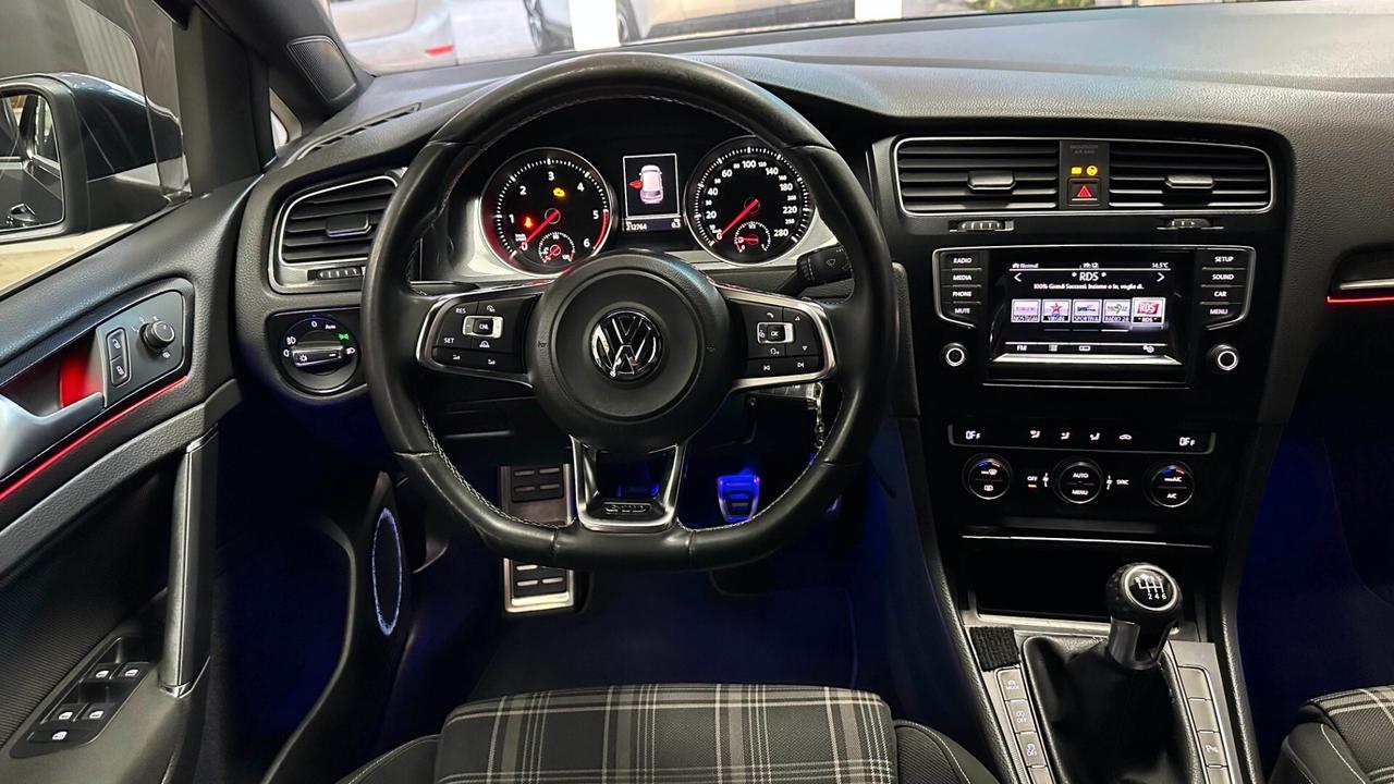Volkswagen Golf GTD 2.0 TDI 5p. BlueMotion Technology