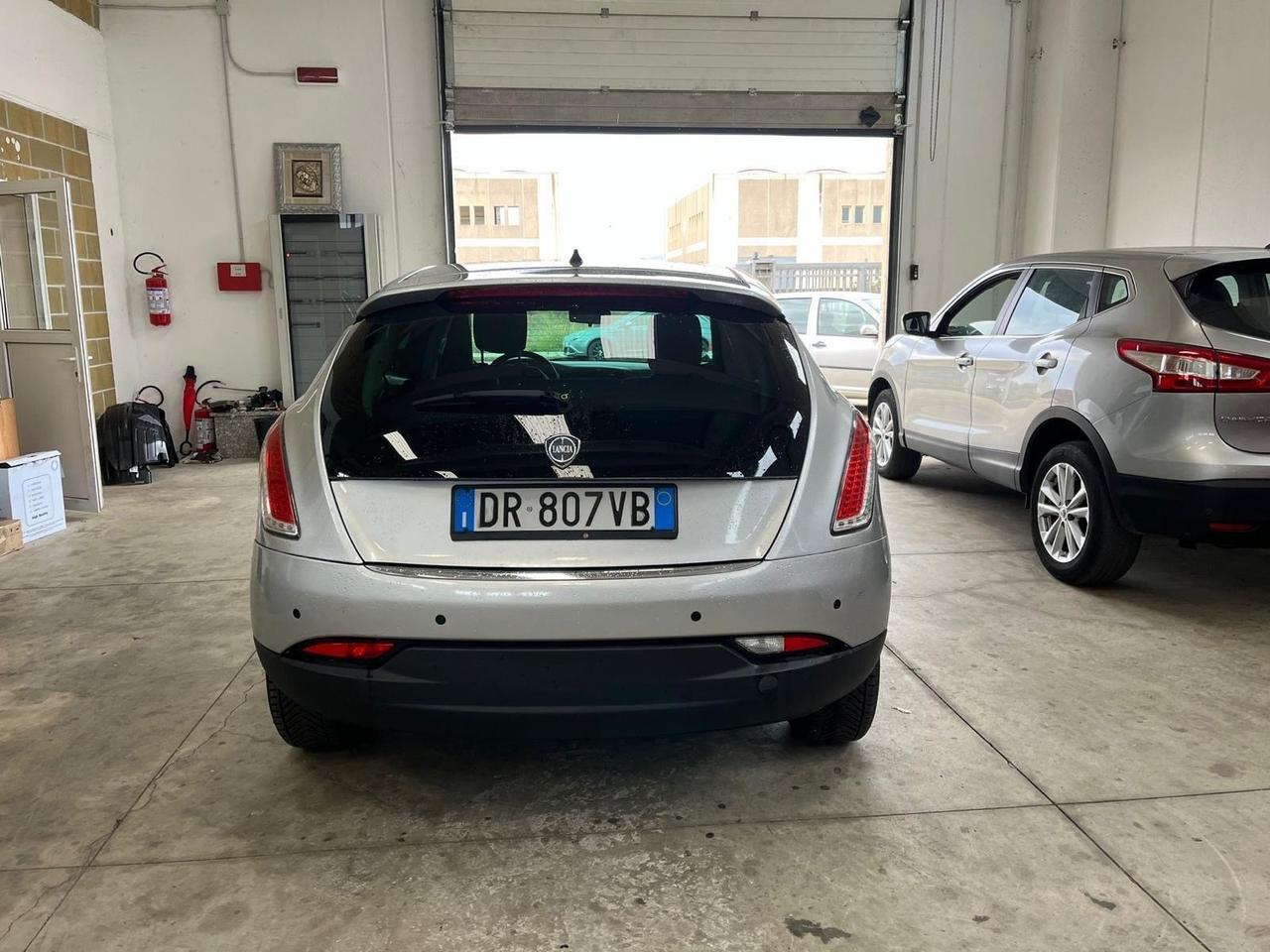 Lancia Delta 1.6 MJT DPF Platino