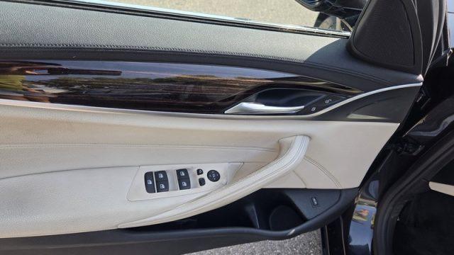 BMW 520 d xDrive Luxury PERMUTE UNICOPROPR. SERVICE BMW