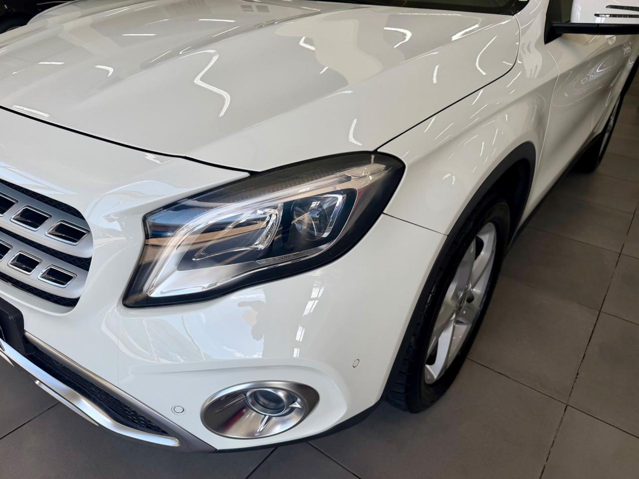 Mercedes-benz GLA 200 d Premium FINANZIABILE