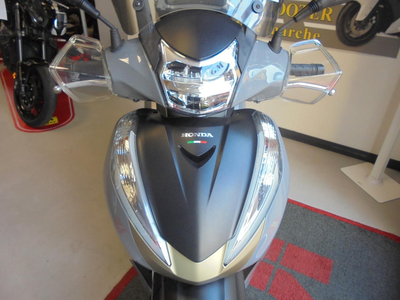 Honda SH 300 i ABS