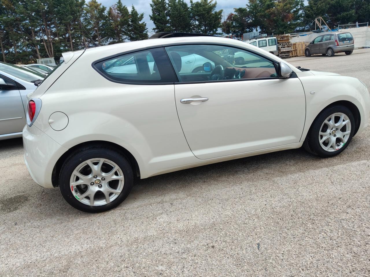 Alfa MiTo 1.3 JTDm-2 Distinctive Sport Pack MOTORE NUOVO