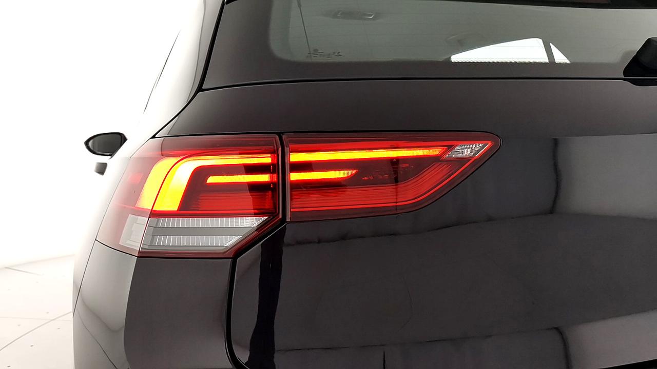 VOLKSWAGEN Golf VIII 2020 - Golf 2.0 tdi Life 115cv dsg