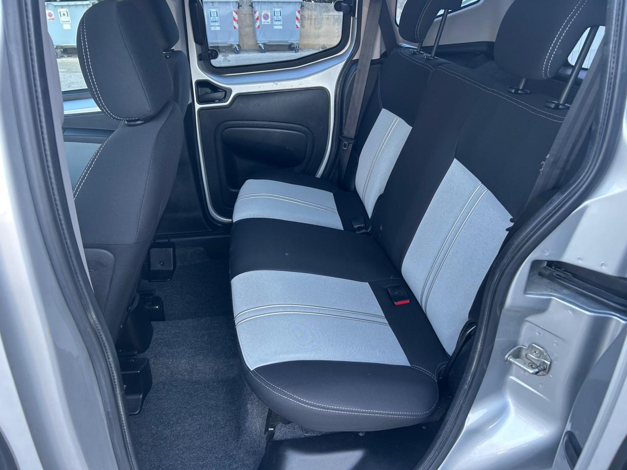 Fiat Qubo 1.3 MJT 75 CV Autocarro 4 Posti