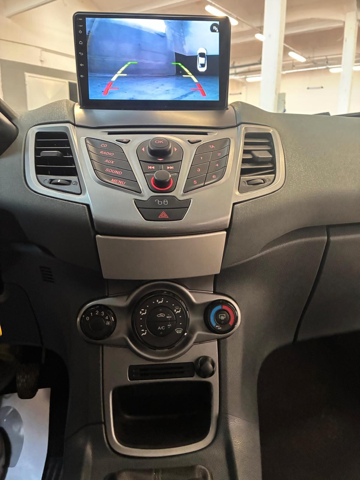 Ford Fiesta Fiesta+ 1.4 TDCi 70CV 5 porte