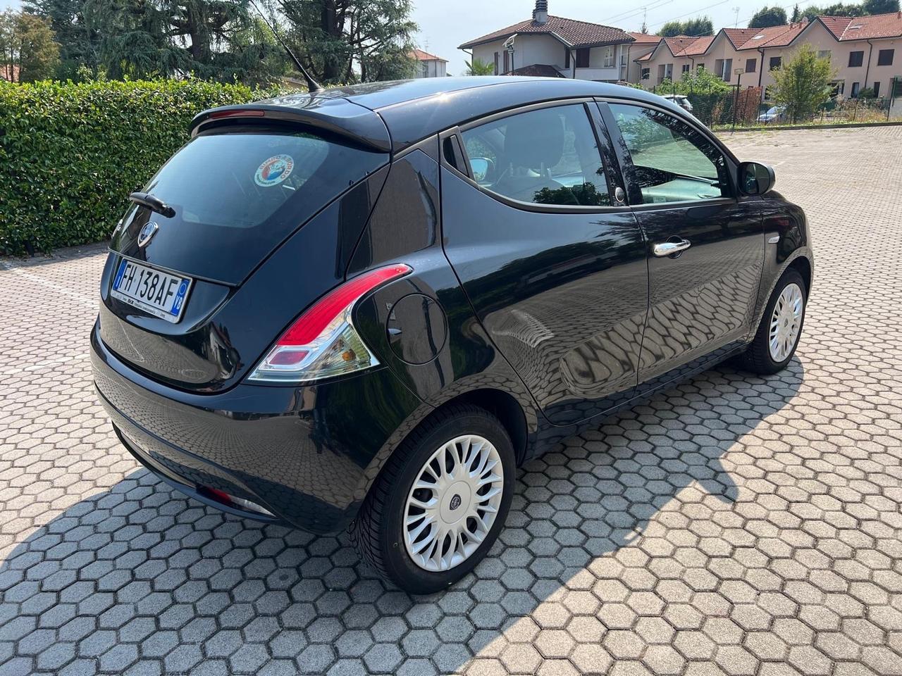 Lancia Ypsilon 1.2 69 CV 5 porte GPL Ecochic Unyca