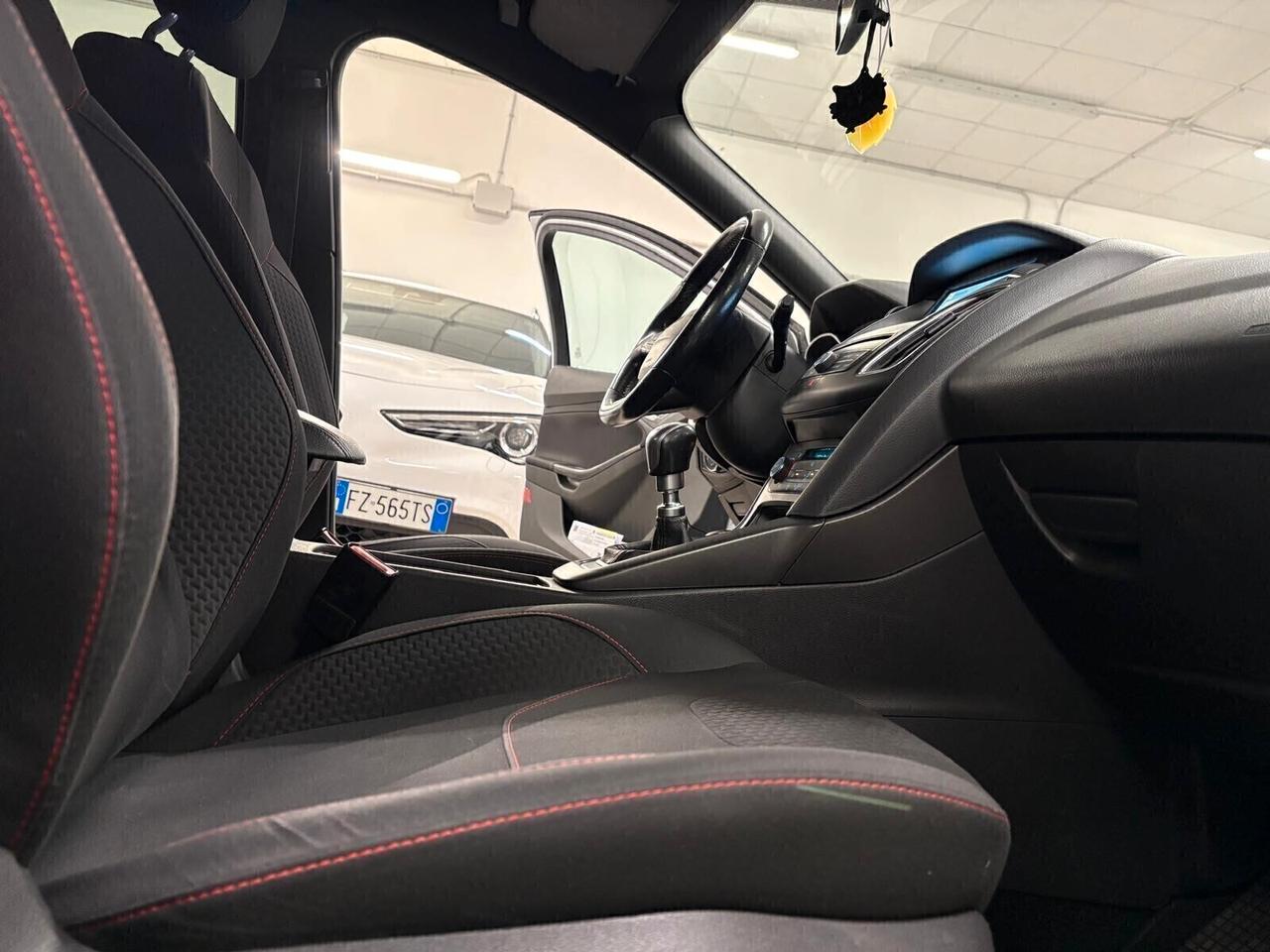 Ford Focus ST LINE 1.0 EcoBoost 125 CV 5 p.