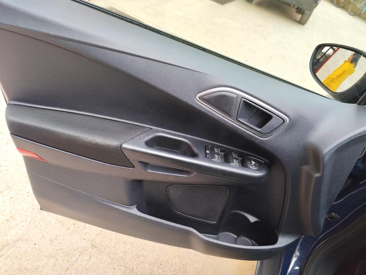 Ford B-Max 1.4 GPL 90 CV Business Titanium