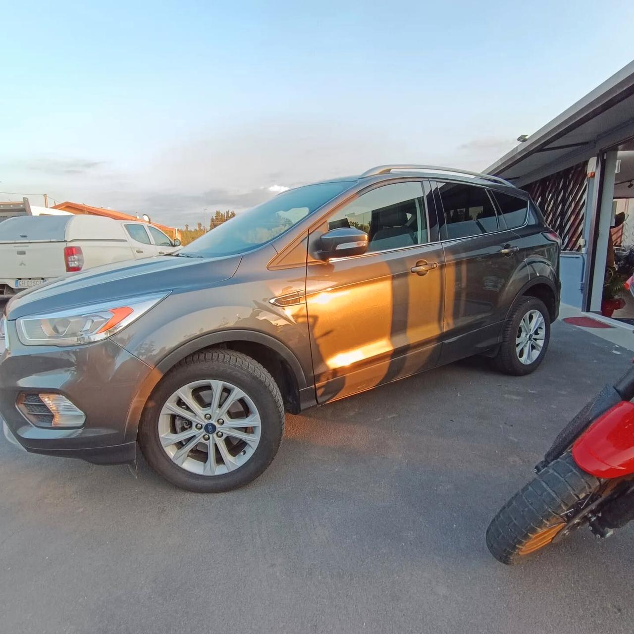 Ford Kuga 1.5 TDCI 120 CV KM CERTIFICATI