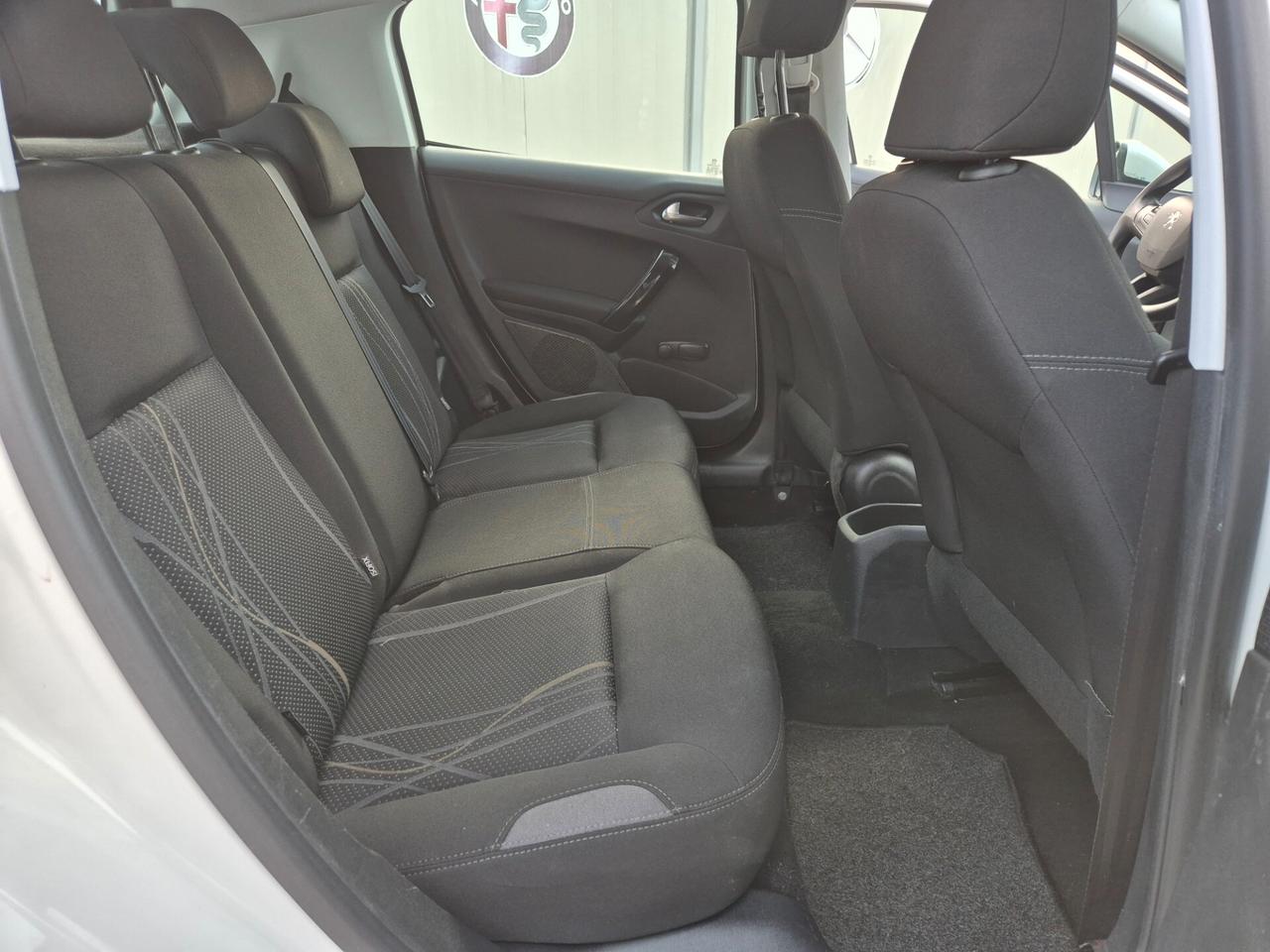 Peugeot 208 1.2 82 CV ALLURE NUOVA FULL 2014