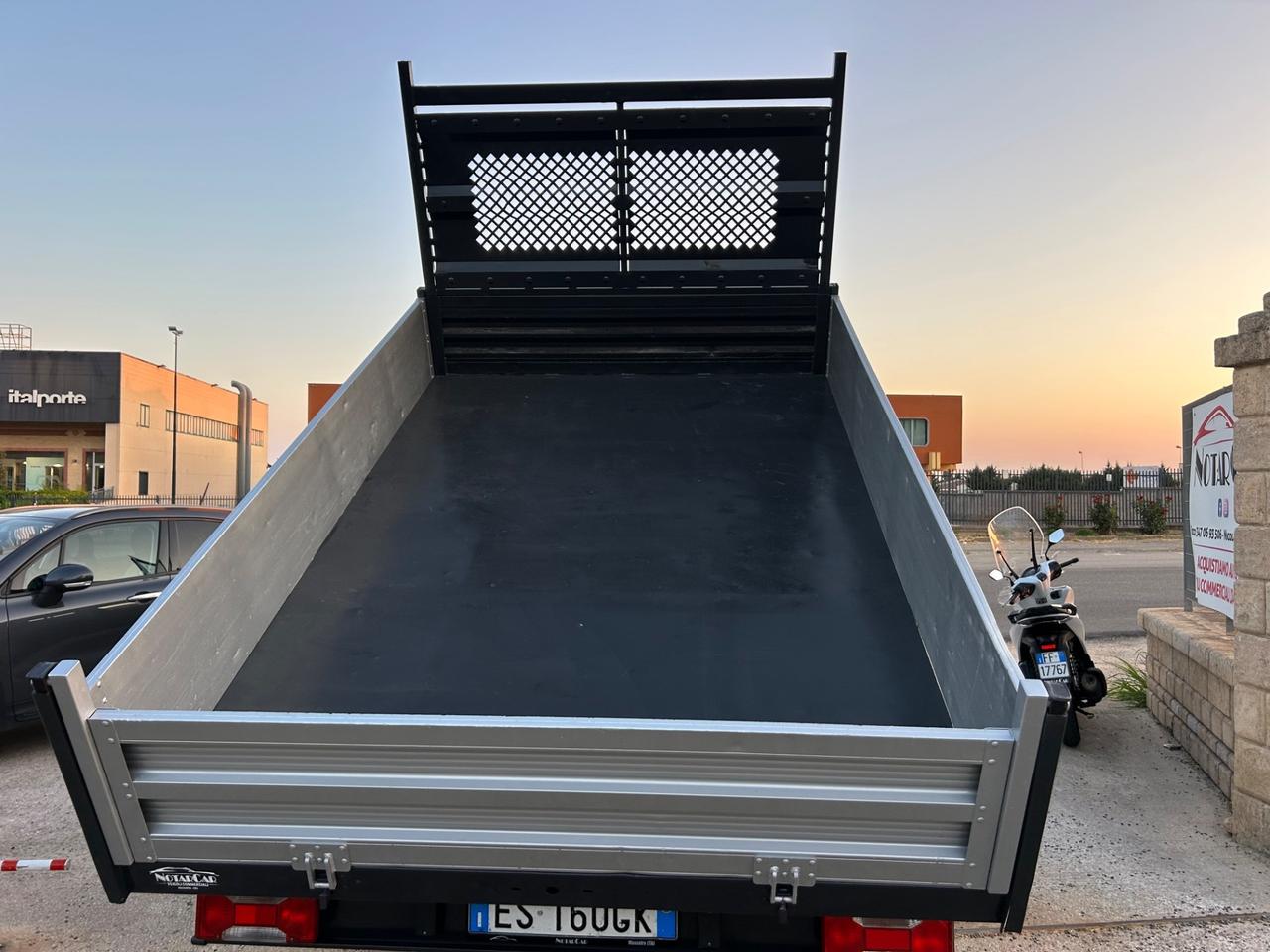 IVECO DAILY 35C11 RIBALTABILE TRILATERALE