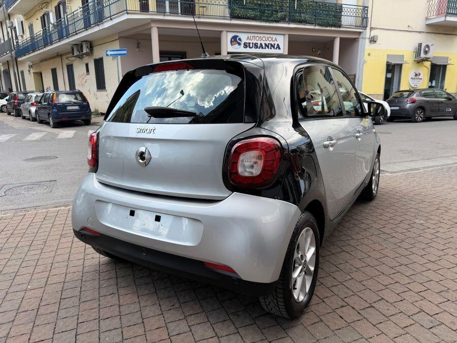 smart forfour 1.0 autom passion certificata nuova