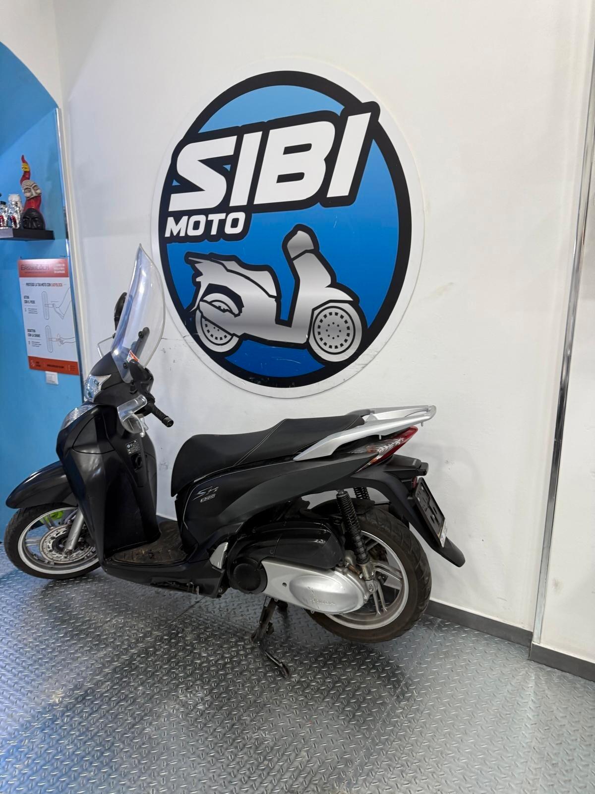 HONDA SH 300