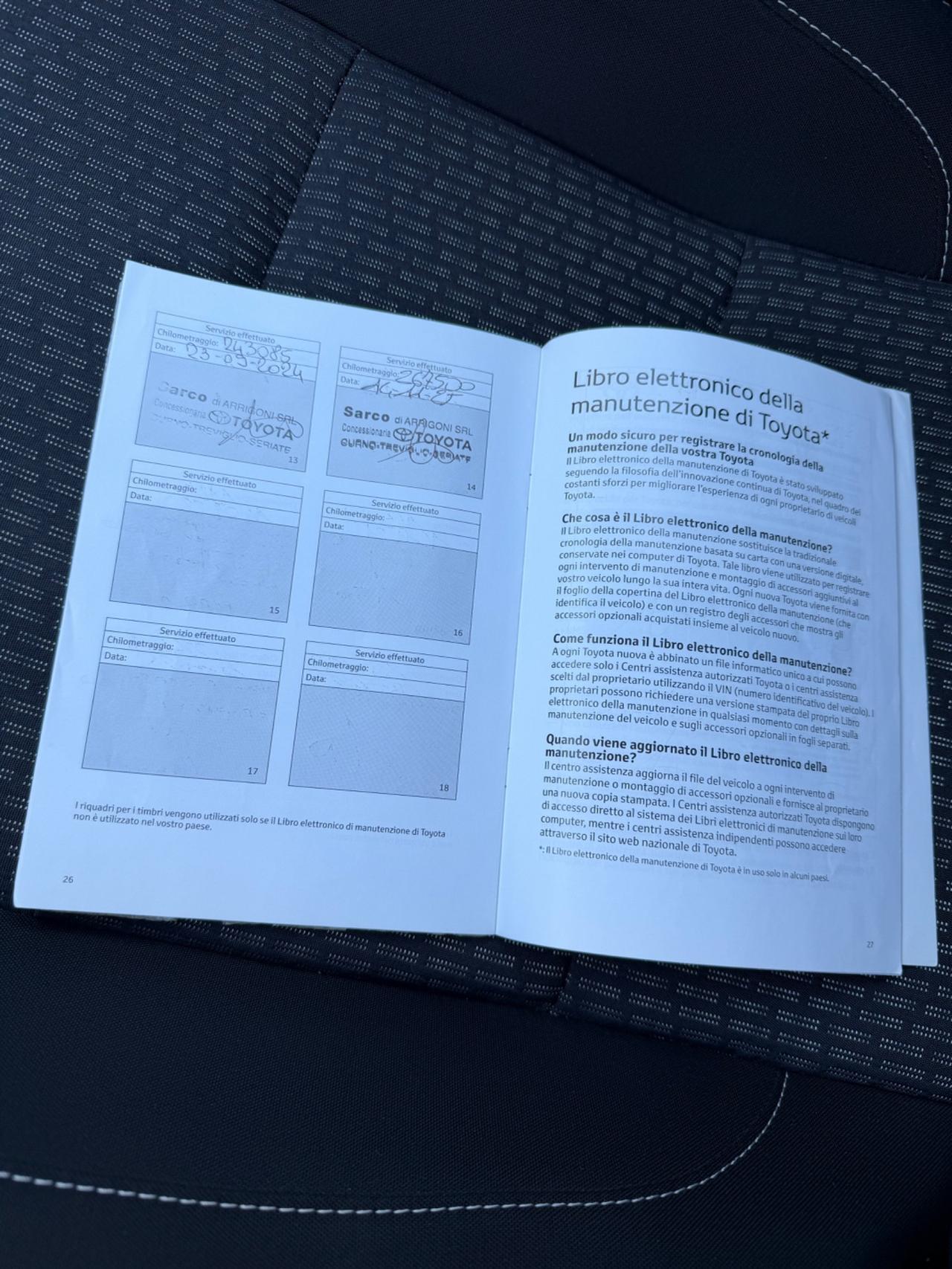 Toyota Auris Touring Sports 1.8 Hybrid Lounge