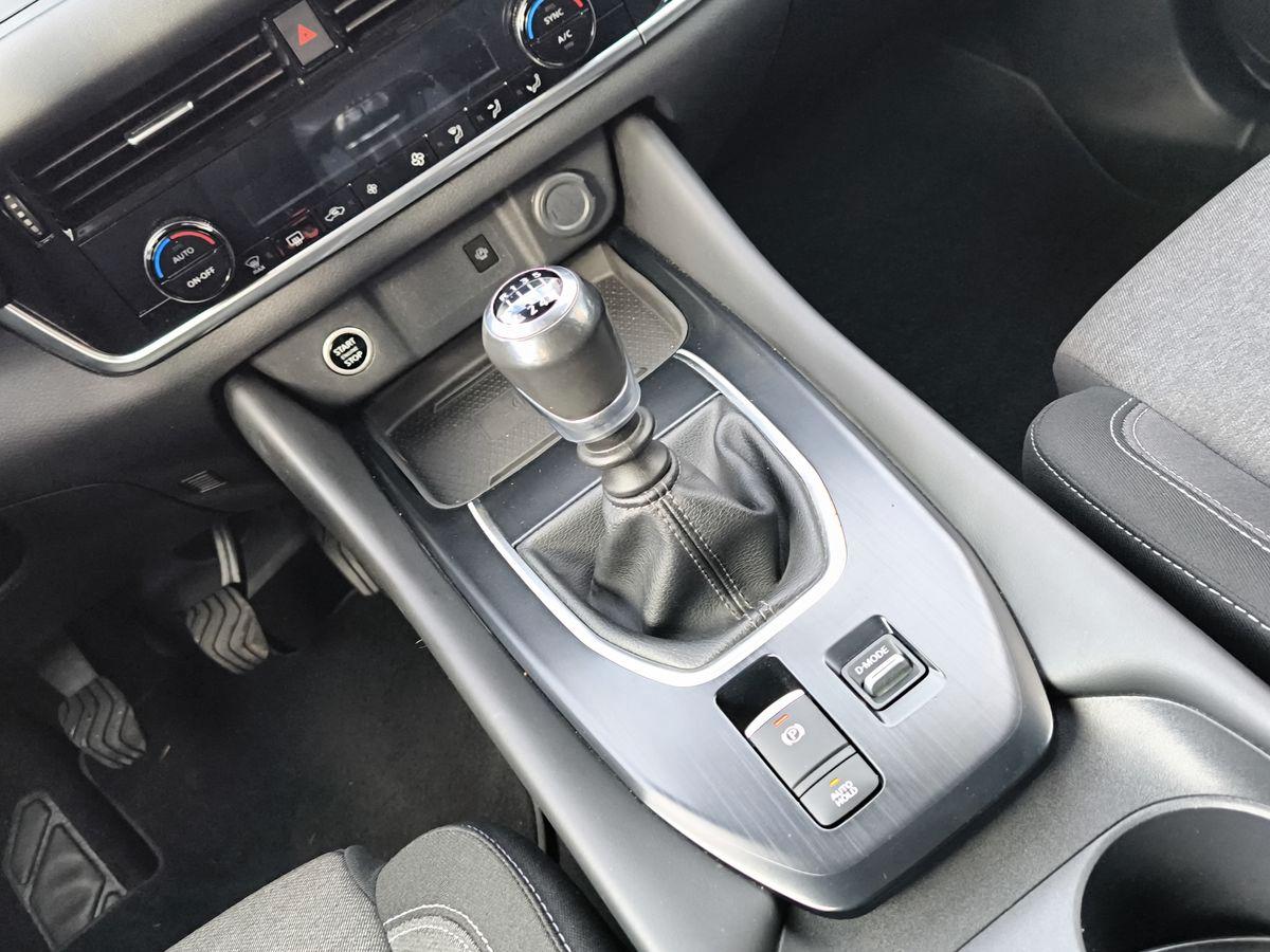 NISSAN QASHQAI N-CONNECTA MHYB 140CV