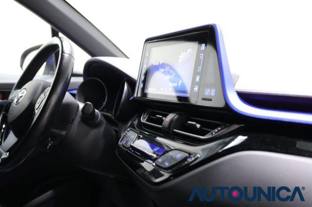 TOYOTA C-HR 1.8 HYBRID E-CVT LOUNGE FARI LED NEOPATENTATI