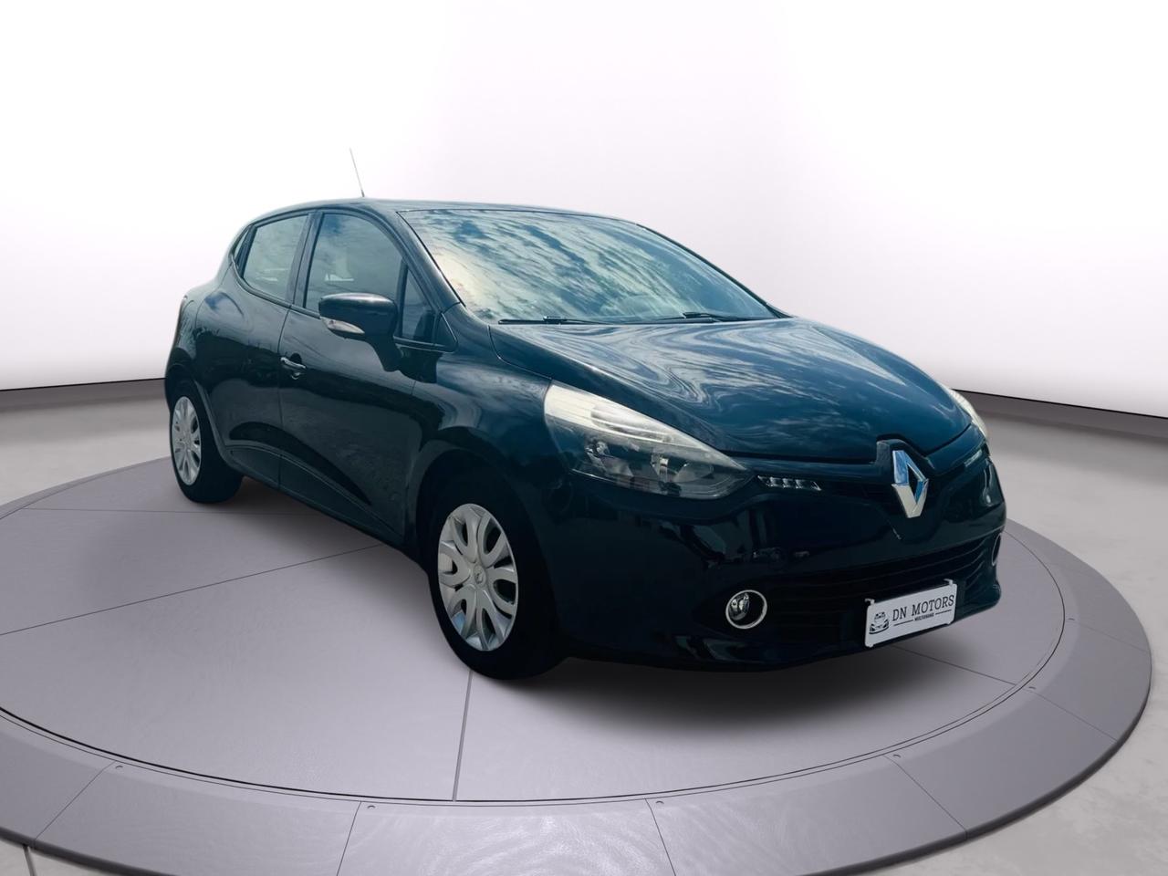 Renault Clio 1.5 dCi 2015 140.000Km neo patentati