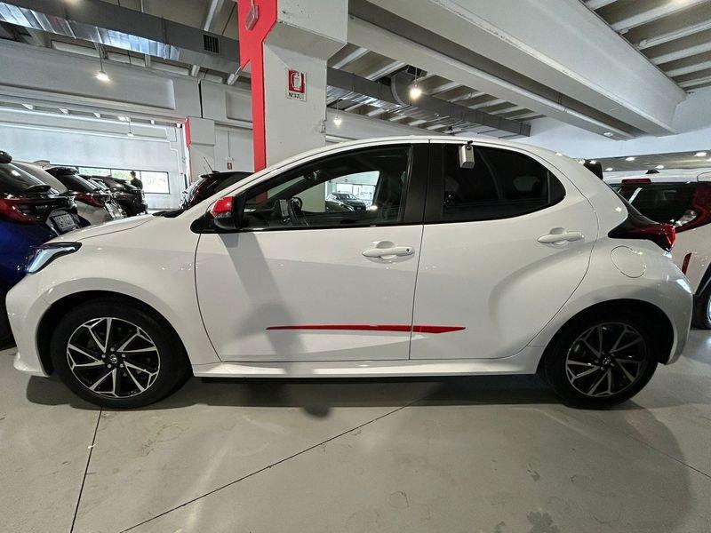 Toyota Yaris Hybrid Trend MY22