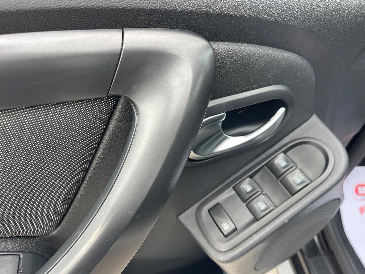 DACIA DUSTER 1.5 DCI 110CV 4x2 LAUREATE FULL MY18