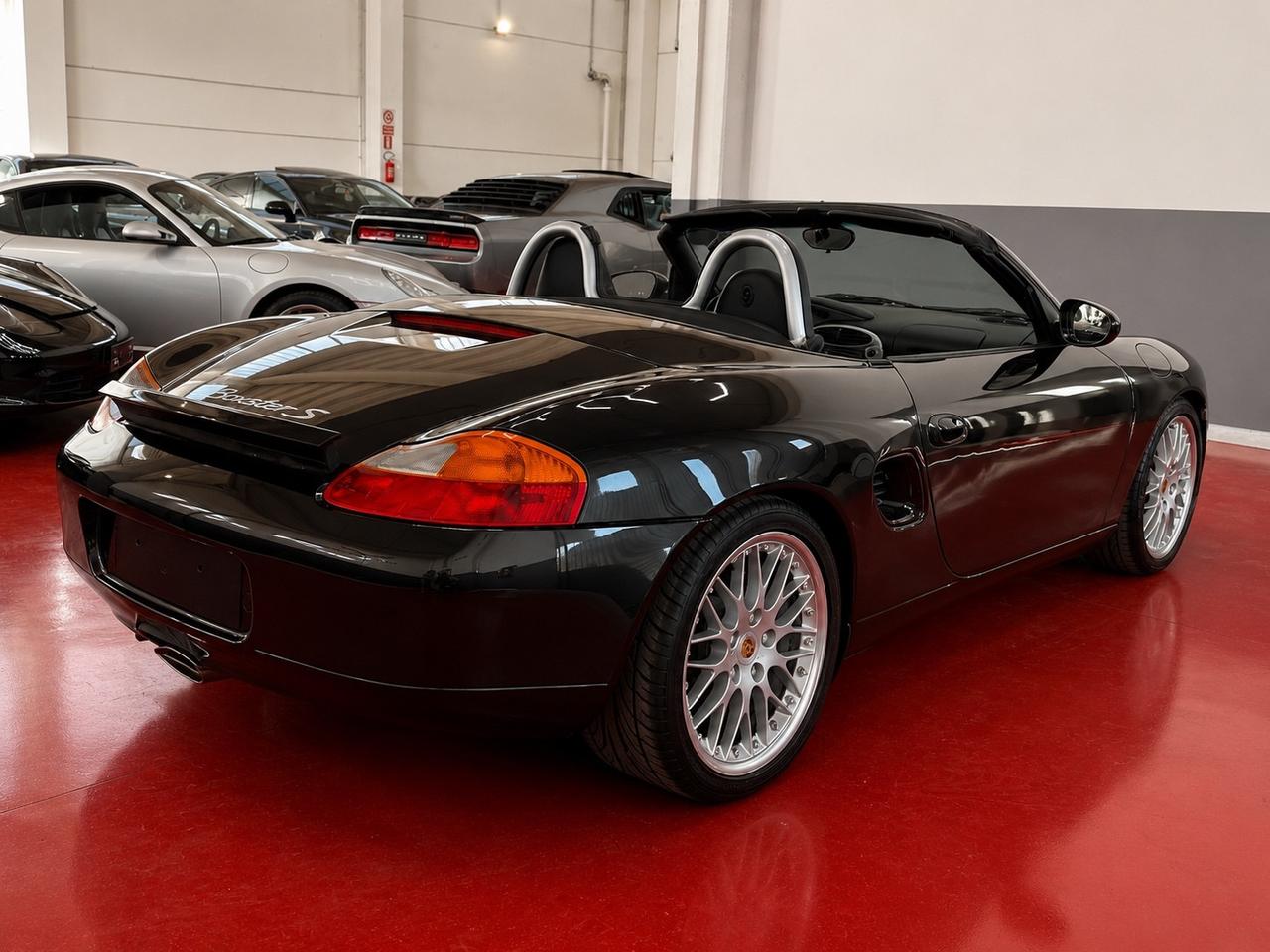 Porsche Boxster 2.5i 24V cat