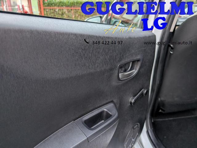 TOYOTA Yaris 1.0 5 porte Active