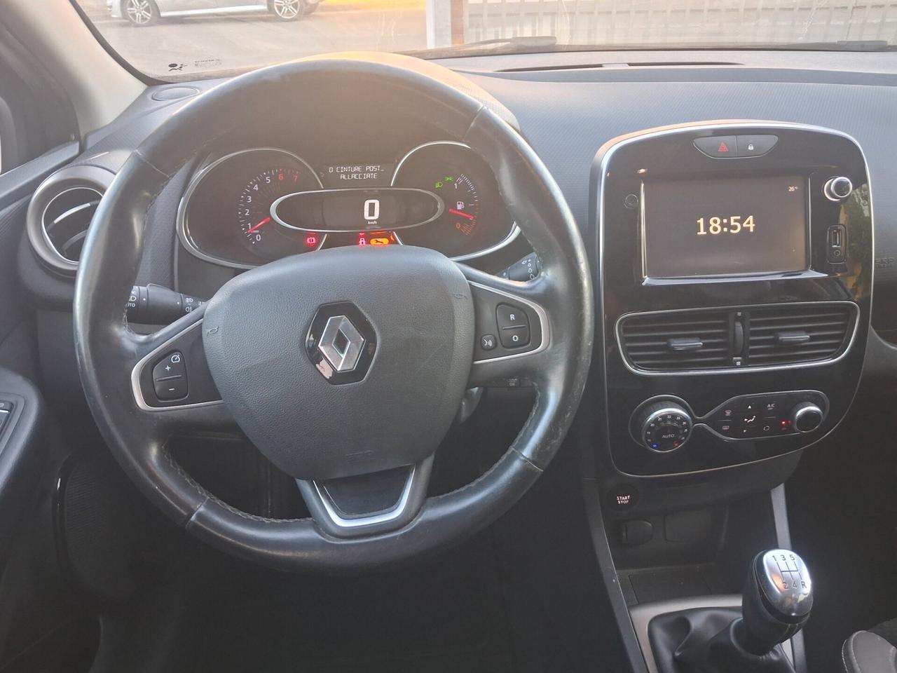 RENAULT Clio Intens 1.200 16v 75cv Km146.000