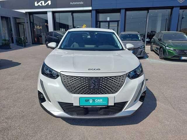 Peugeot 2008 motore elettrico 136 CV Allure Pack