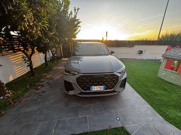 Audi Q3 RS Q3 quattro S tronic