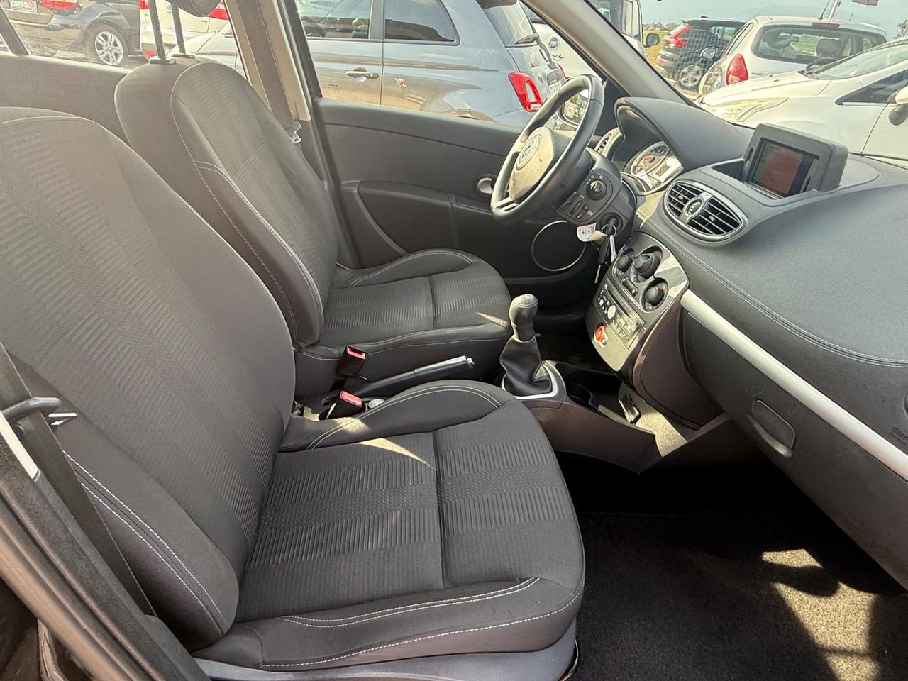 Renault Clio 1.2 16V 5 porte Dynamique