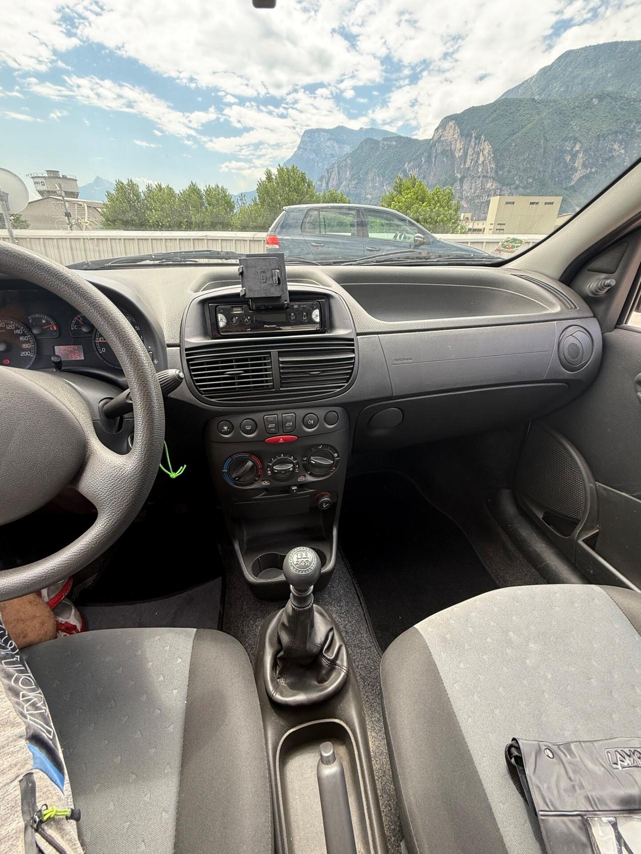 Fiat Punto 1.2 5 porte 94.000 KM