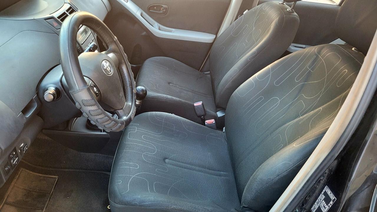 Toyota Yaris 1.0 5 porte Sol GPL