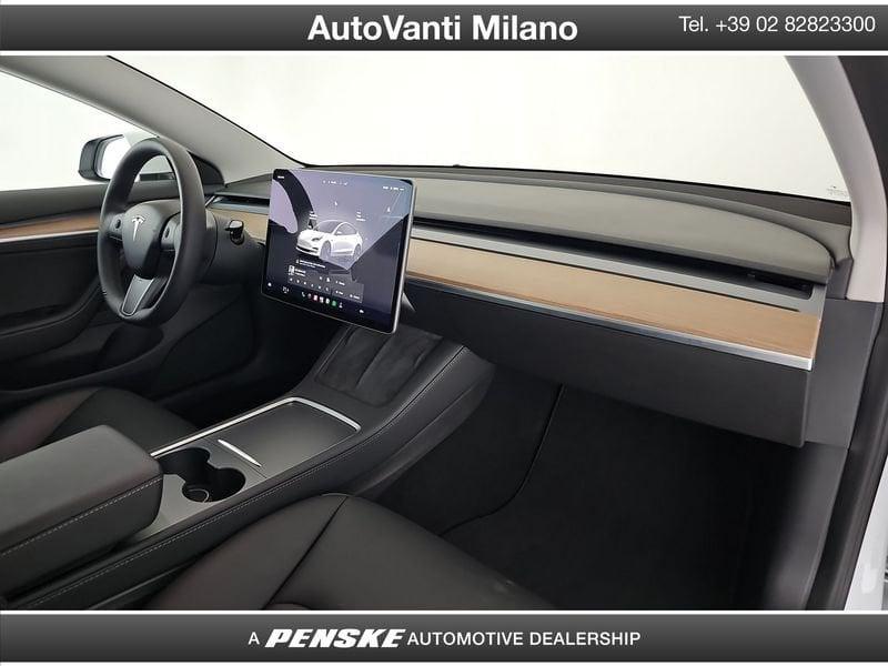 Tesla Model 3 Model 3 Standard rwd Plus