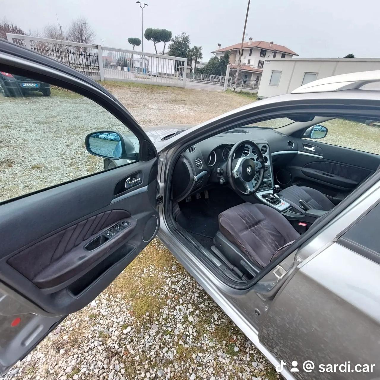 Alfa Romeo 159 1.9 JTDm 16V Sportwagon